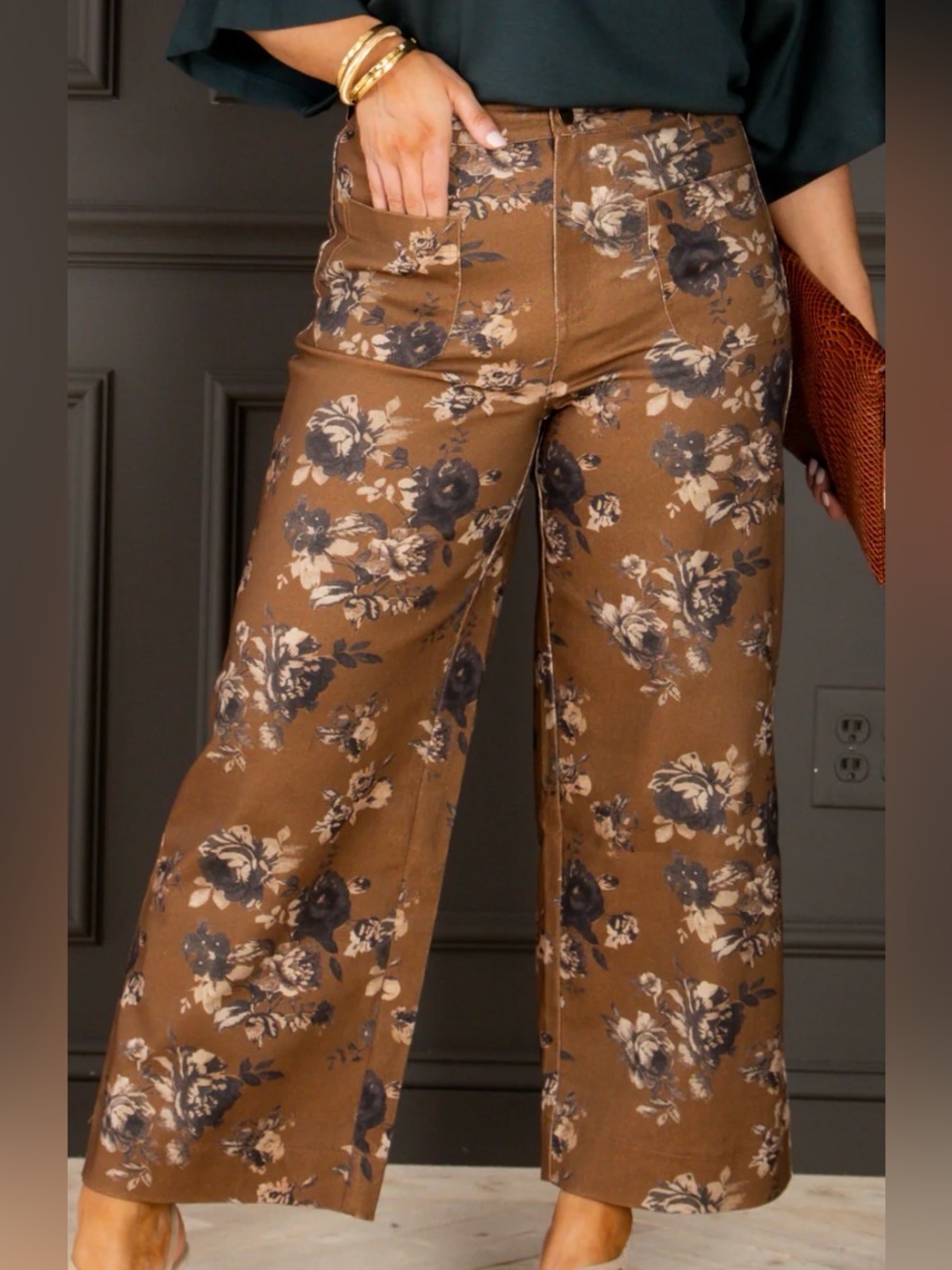 entro Women’s Caramel Floral Wide-Leg Pants with Navy Accents